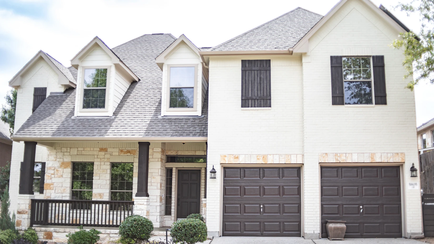 Professional exterior painting project in NW San Antonio by That 1 Painter